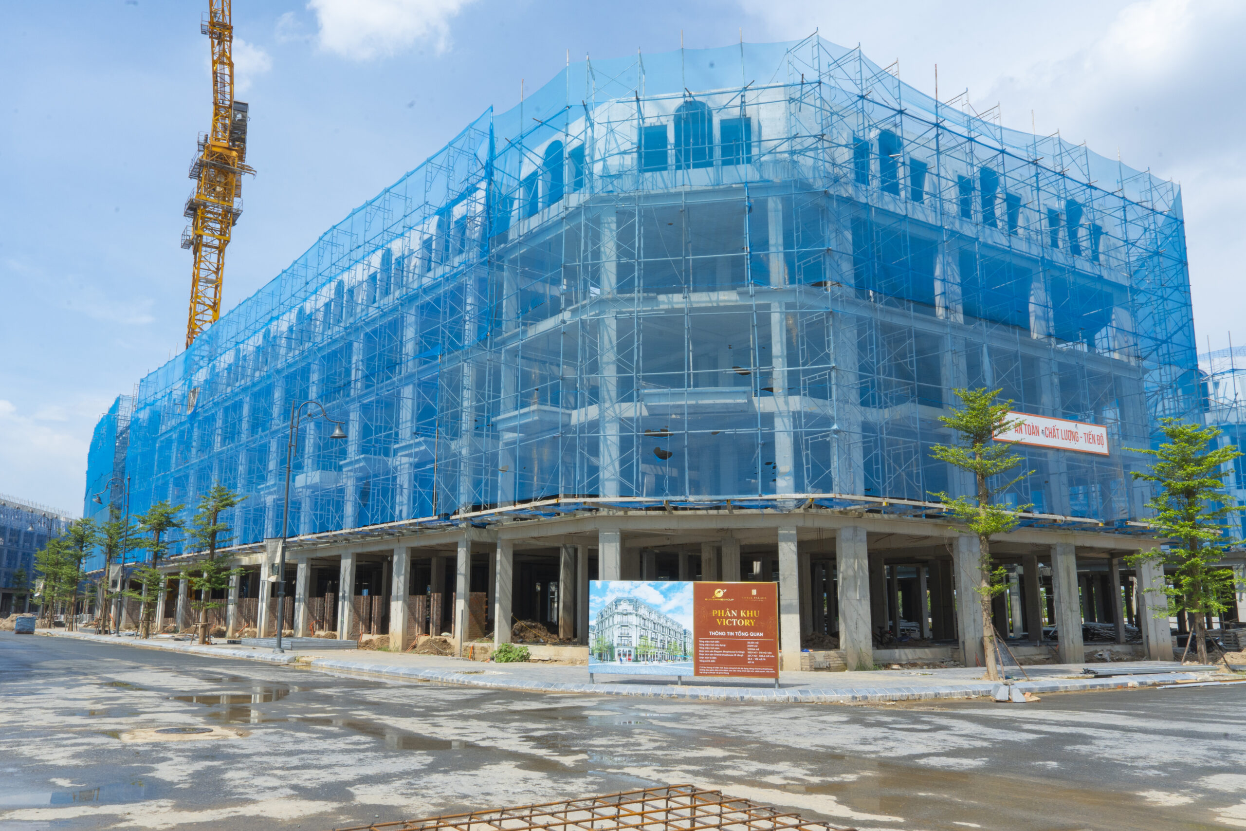 Đại lộ 10 làn xe được mong chờ bậc nhất Hà Nội sắp thông xe đoạn từ Tây Hồ đến Đan Phượng, dự án của tỷ phú Đỗ Anh Tuấn chạy đua tiến độ bàn giao